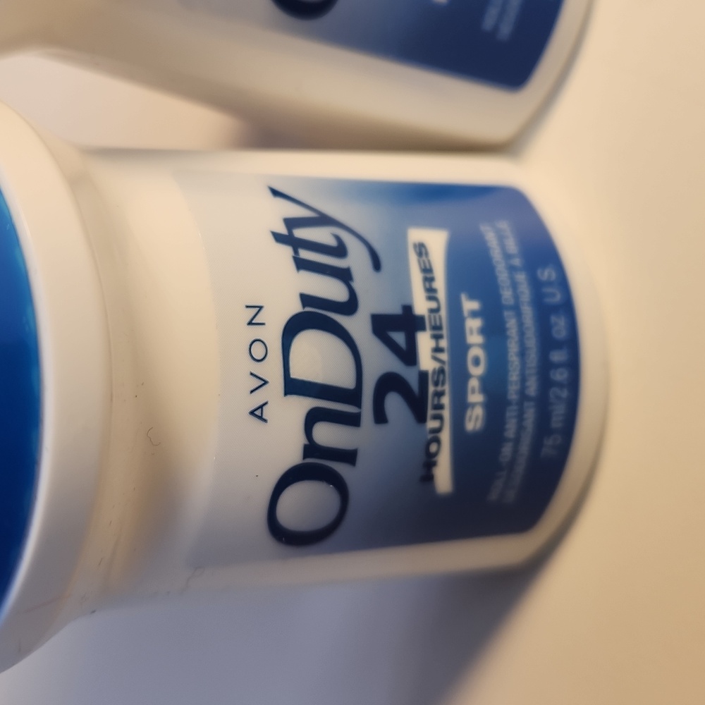 Avon Set of 2 On Duty Sport Roll-On Deodorant Blue and White - Picture 2 of 3